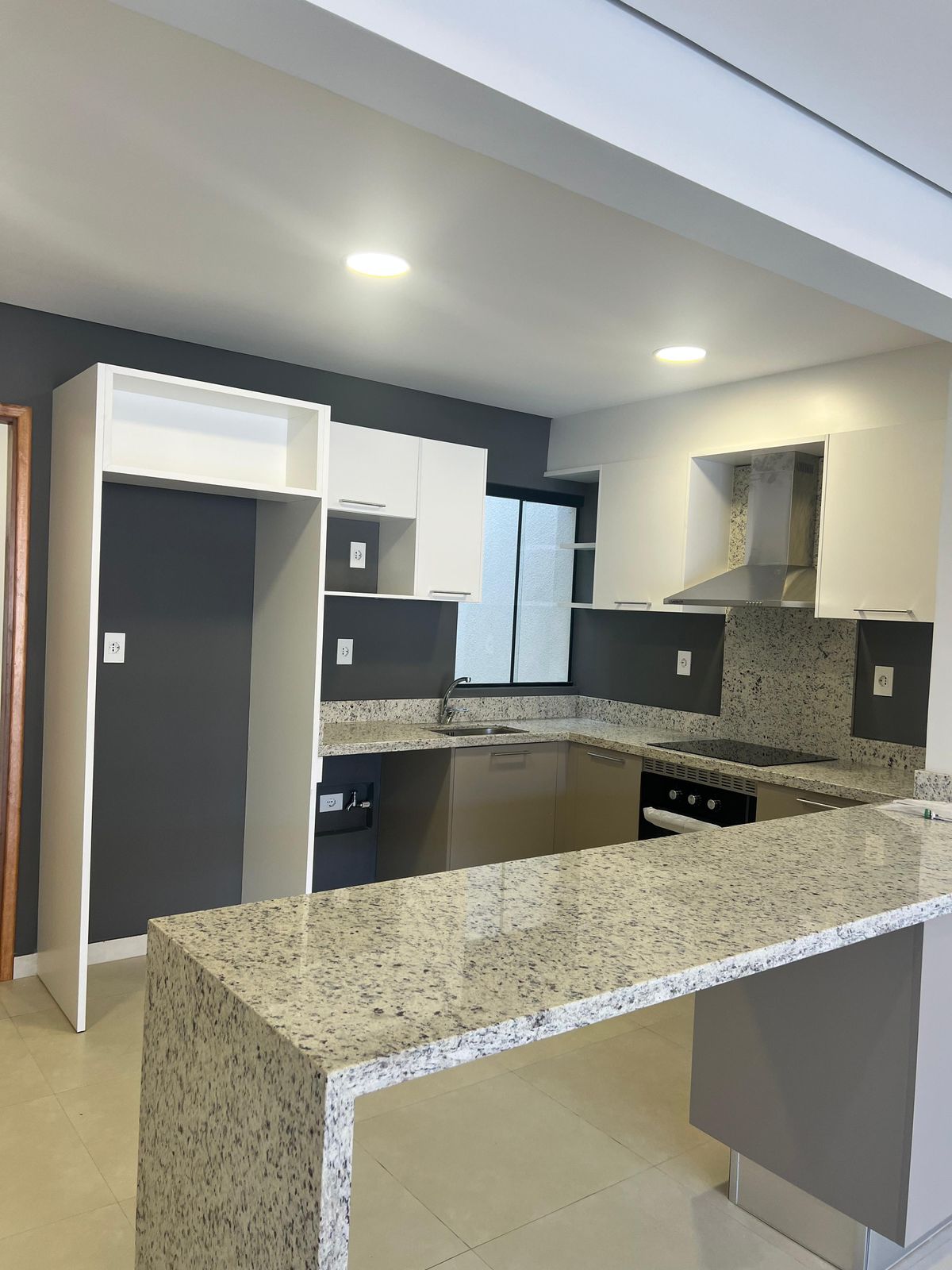 ALQUILO DÚPLEX PREMIUM EN JARDÍN DE ORO - LUQUE — foto 3