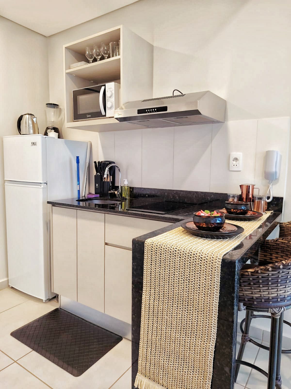 VENDO DPETAMENTO AMOBLADO E EQUIPADO EN ZUBA 12 — foto 2