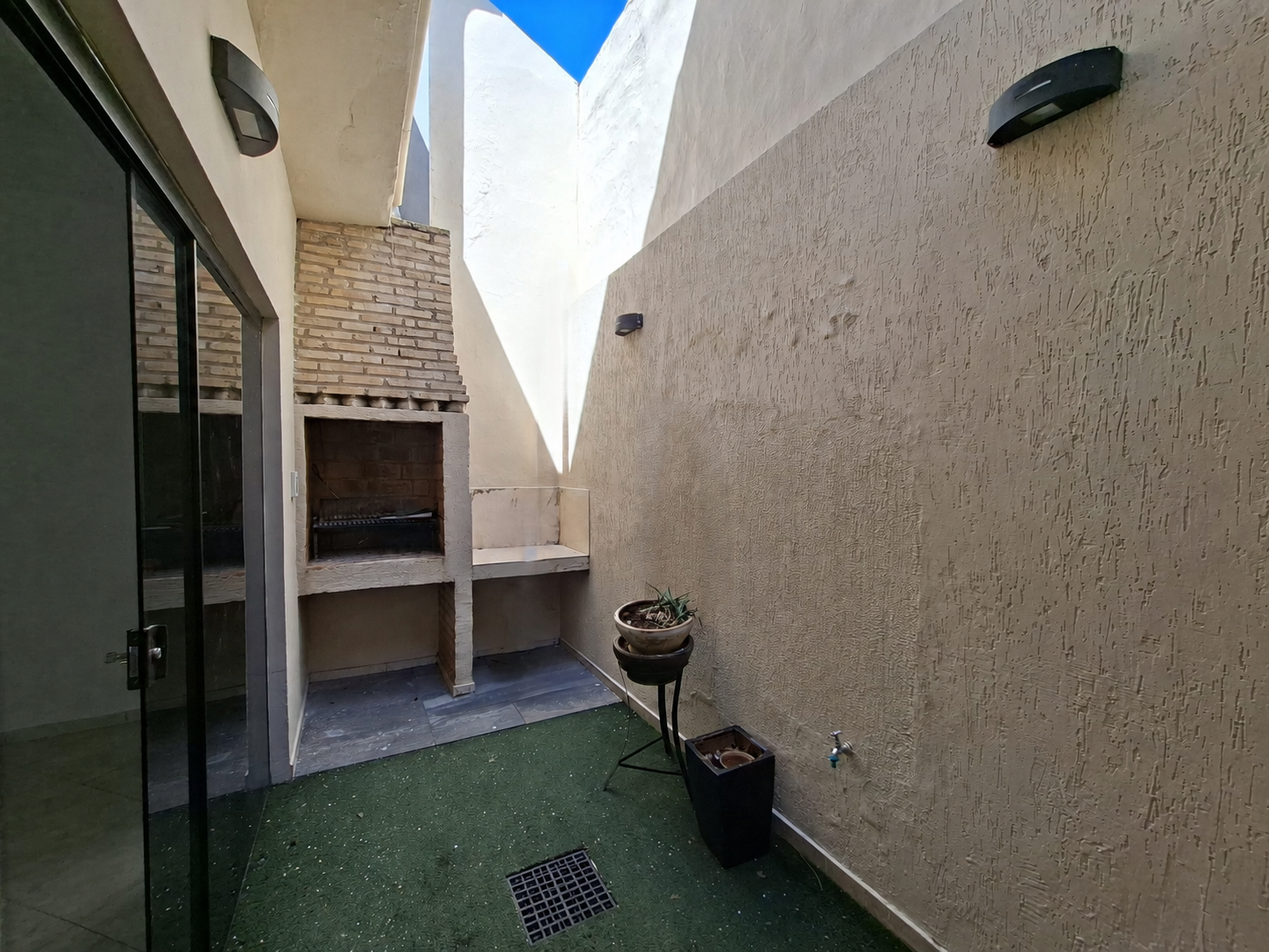 En venta Duplex en Barrio Cerrado de Fernando de la Mora - foto 4