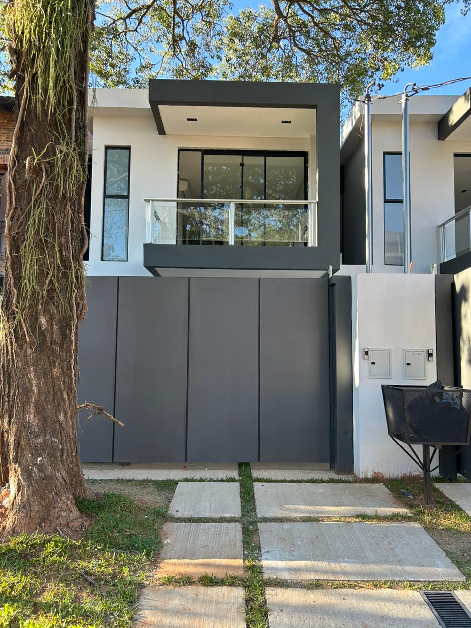 Casa en alquiler en Mme. Lynch