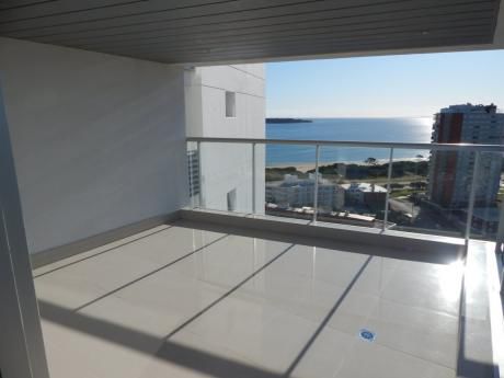 Punta Del Este, Playa Mansa Apartamento En Venta
