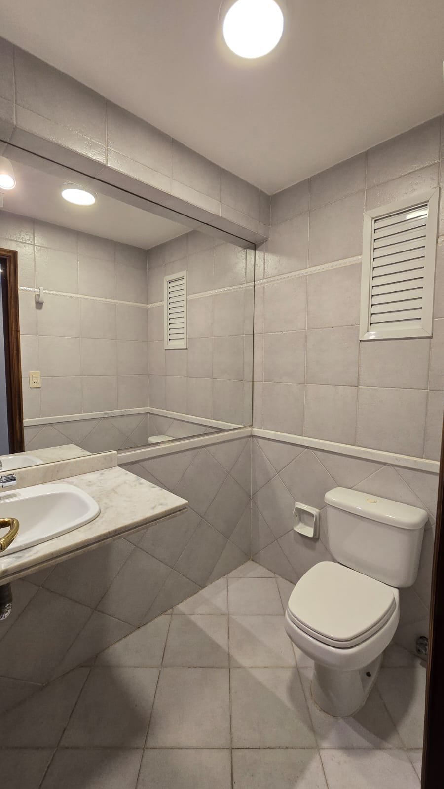 Alquilo Departamento de 2 Dormitorios en Zona España y Brasil - LAP8300243 — foto 2