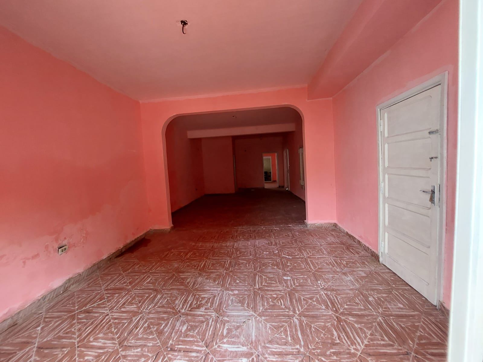 Casa En Venta De 5 Dormitorios C/ Cochera En Sajonia — foto 2