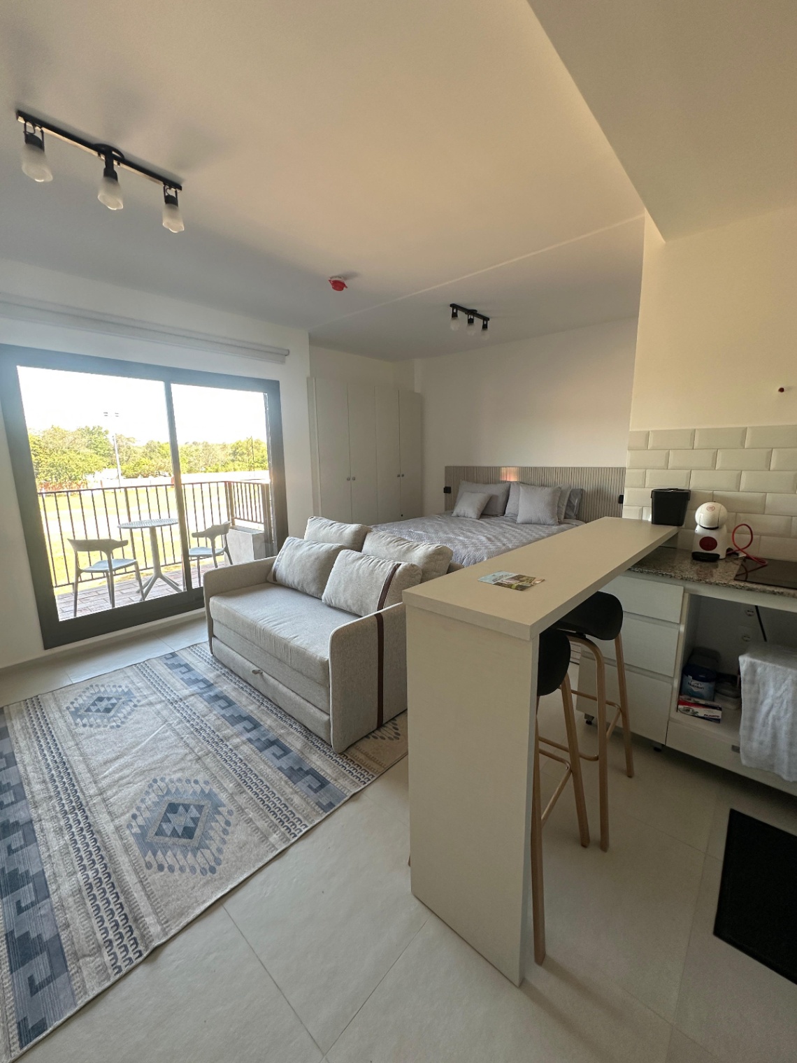 Departamento en venta c/ cochera en Ykua Karanday — foto 2