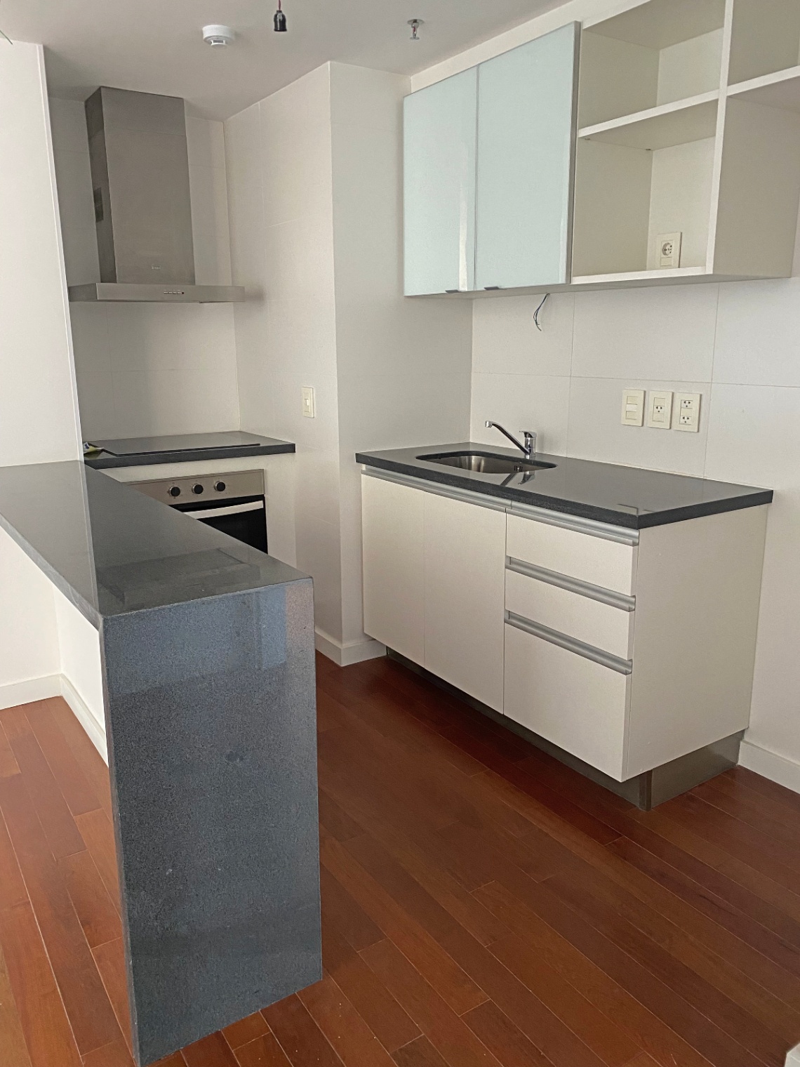 Departamento en alquiler c/ cochera en San Jorge — foto 3