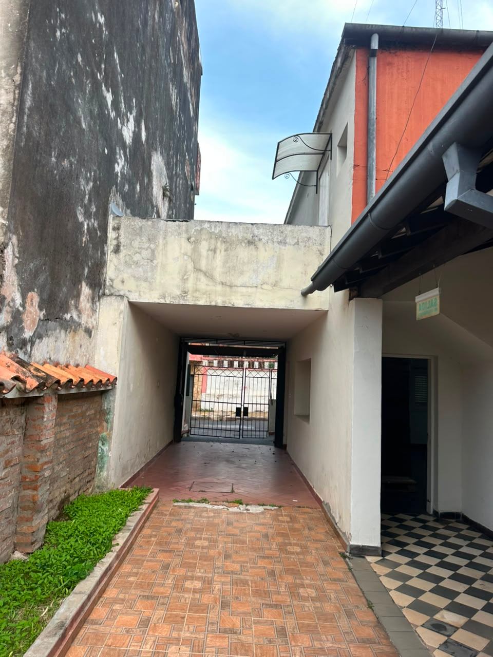 Casa En Venta C/ Cochera En Ciudad Nueva — foto 2