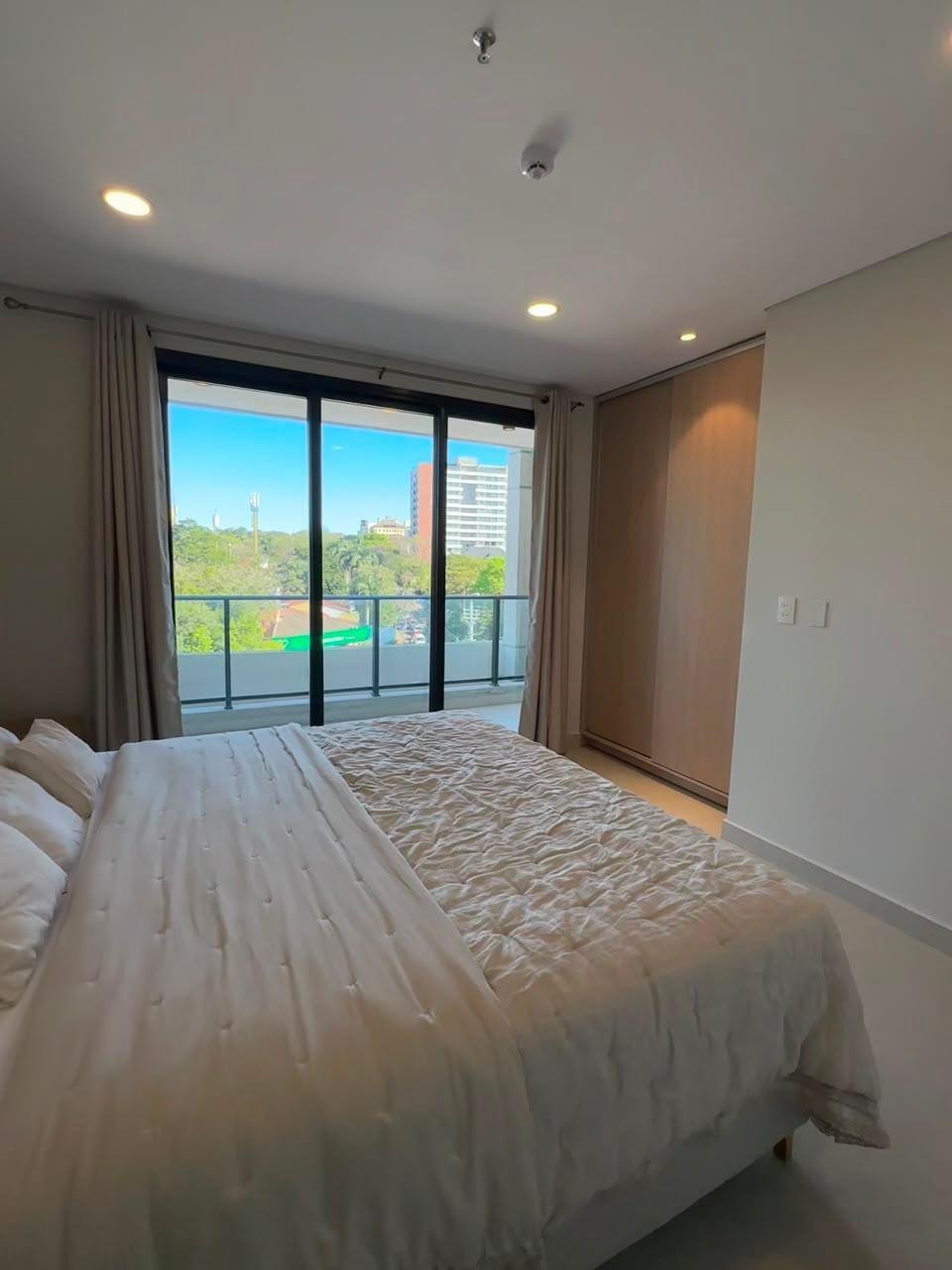 Departamento en venta c/ cochera en Las Mercedes — foto 2