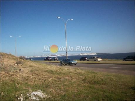 Primera Linea De Playa Mansa - Punta Del Este Pda 33