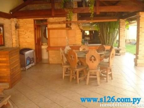 Hermosa Casa En Los Laureles