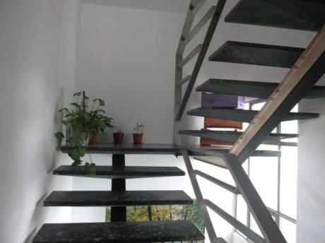 Excelente Apartamento, Unico En Zona Central Sobre Avenida!!