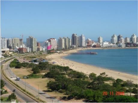 Apartamentos En Playa Mansa