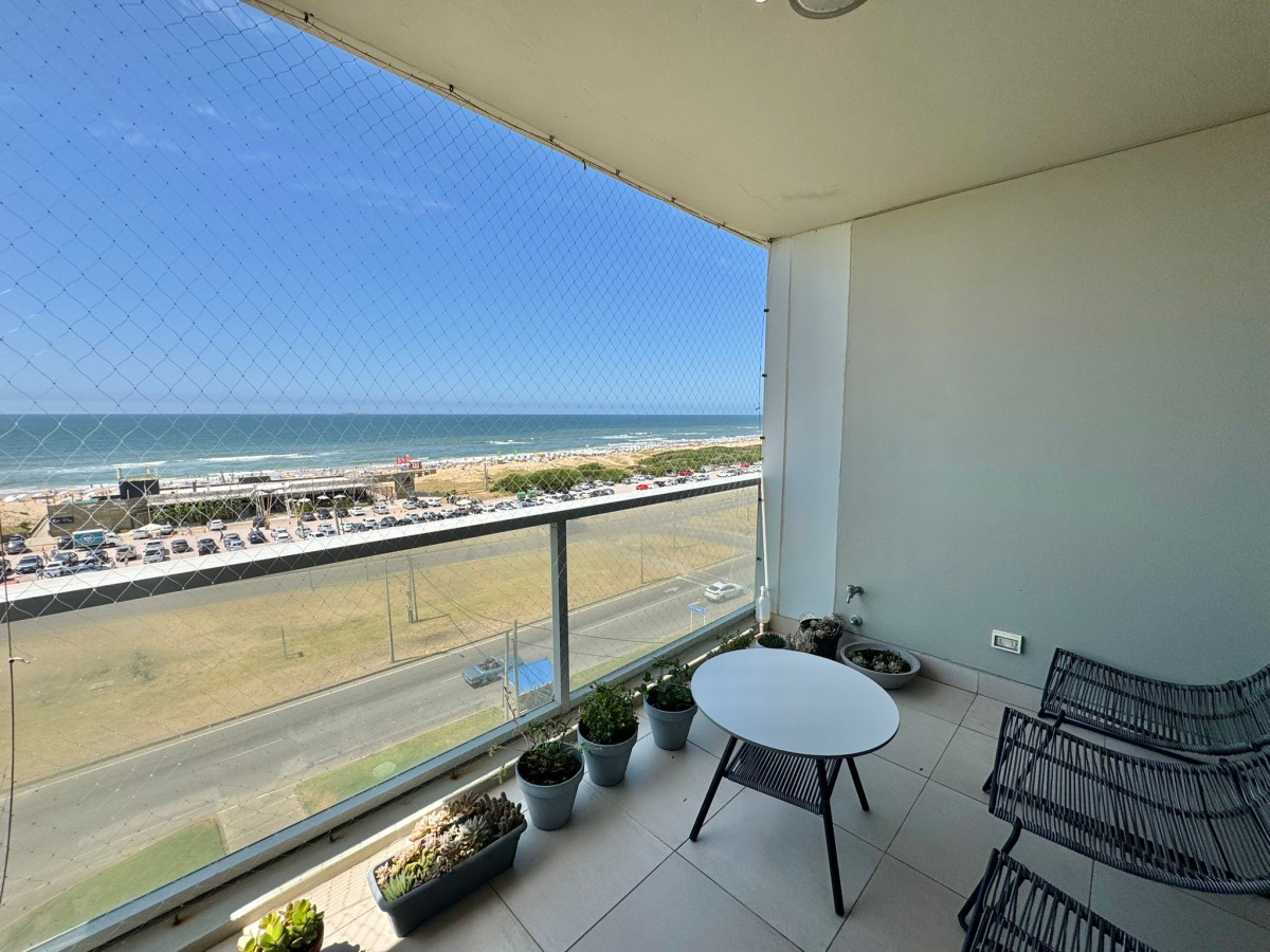 APARTAMENTO EN VENTA DE 2 DORMITORIOS + DEPENDENCIA. LE PARC
