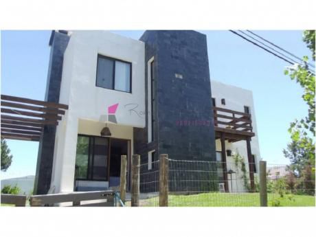 Casas En Playa Mansa