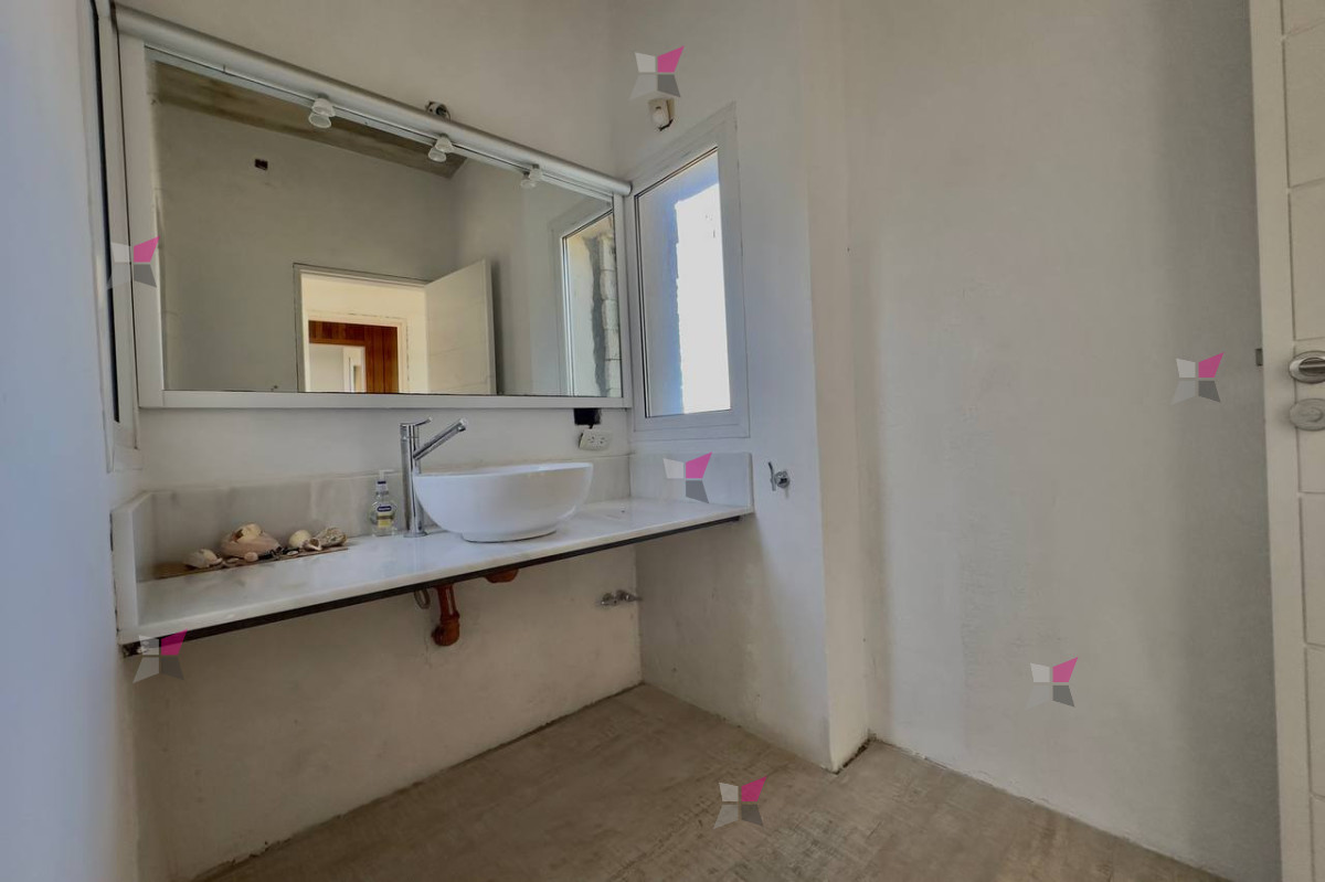 Casa en alquiler a metros del mar con excelente vista · Foto 7