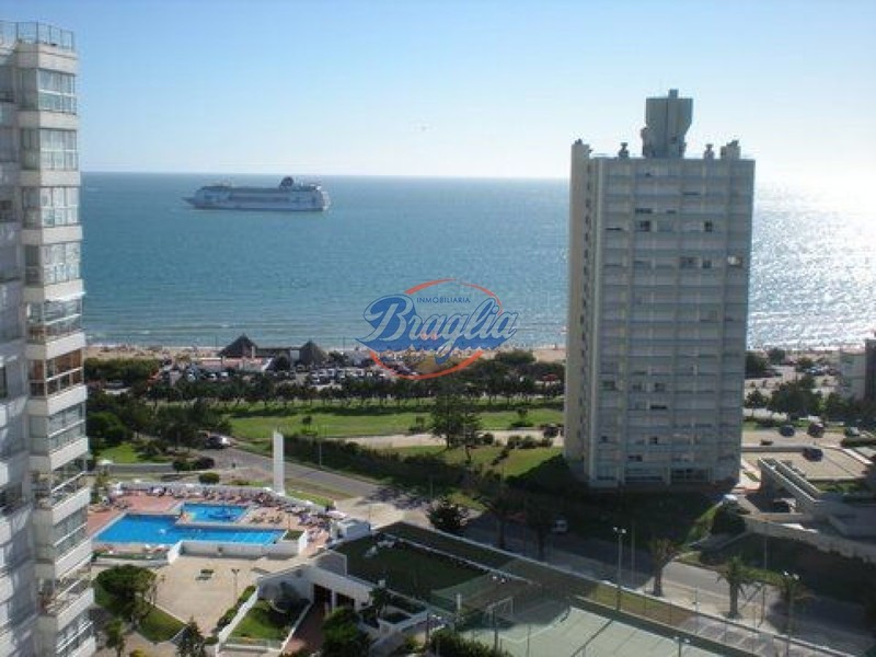 Apartamentos en Playa Mansa