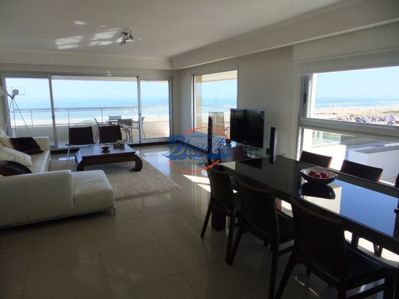 Apartamentos en Playa Brava