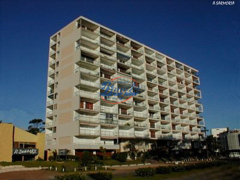 Apartamentos en Playa Mansa