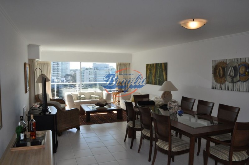 Apartamentos en Playa Brava