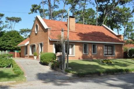 Casas En Jardines De Cordoba