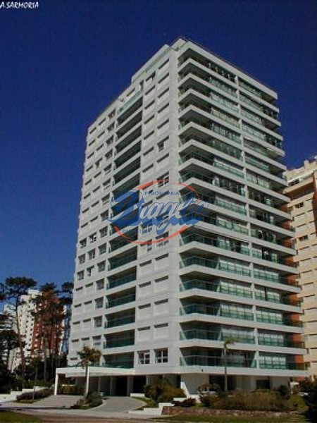 Apartamentos en Playa Mansa