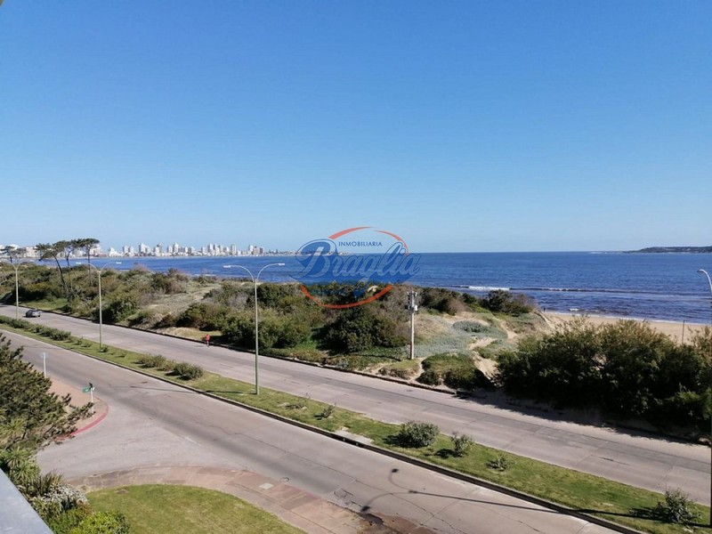 Apartamentos en Playa Mansa