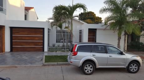 Casa En Venta En Avenida Beni