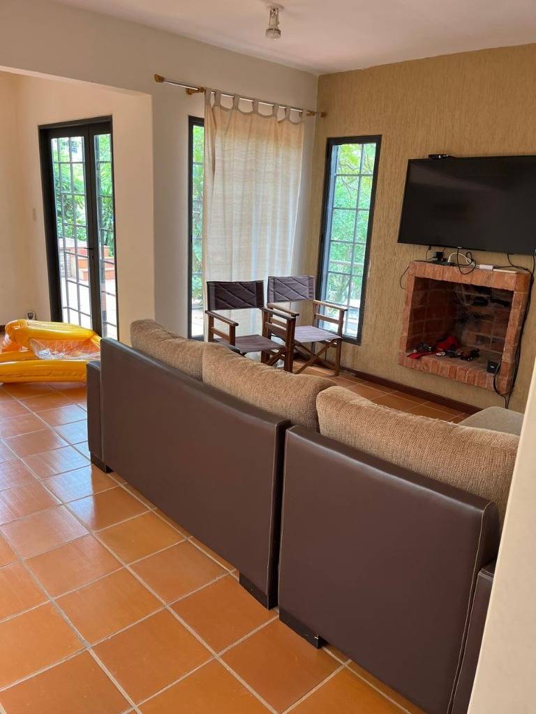 IMPERDIBLE CASA EN SAN BERNARDINO EN CONDOMINIO — foto 3
