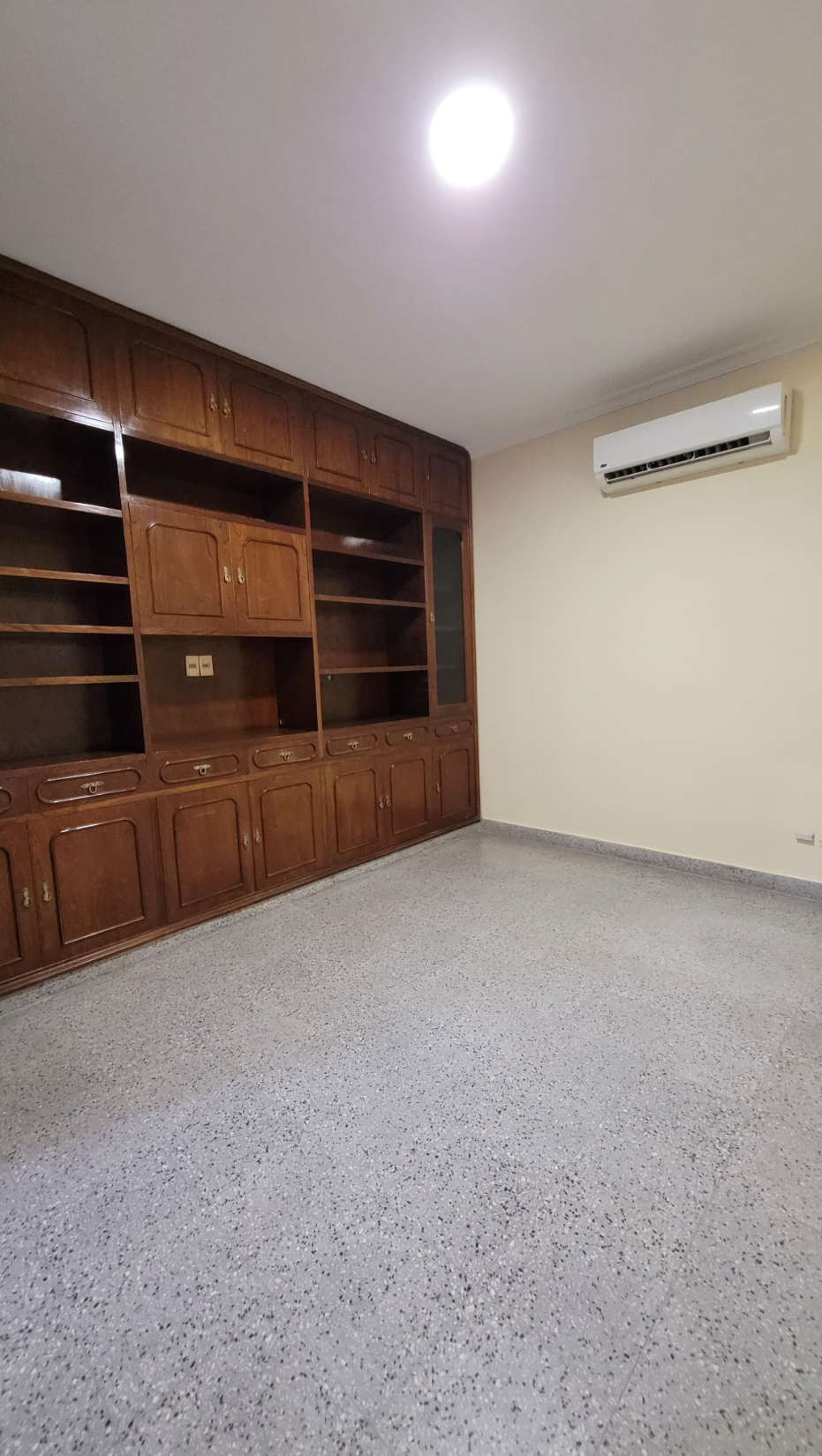 Casa en alquiler en Mburicaó, Asunción — foto 3