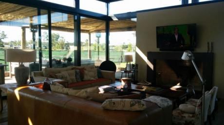 Excelente Casa En VIñedos