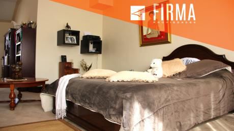 Fcv1052 – Casa En Venta, Achumani