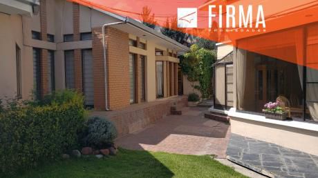 Fcv12522 – Casa En Venta, Achumani