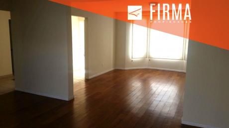 Fcv7197 – Casa En Venta, Lomas De Achumani