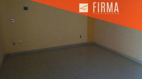 Local Comercial En Alquiler, Eloy Salm