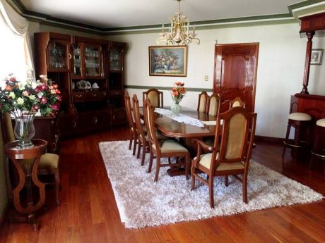 Casa En Venta – Zona Irpavi