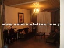 Casa Con Tinglado