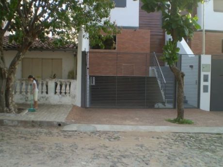 Hermoso Triplex De 3 Niveles En Alquiler