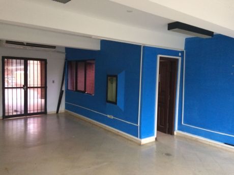 Edificio De 3 Plantas Sobre Haedo