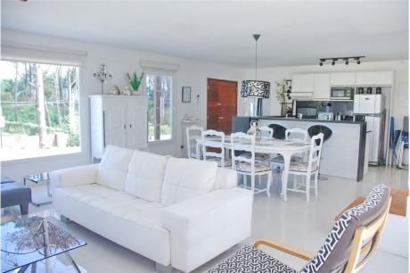 Montoya, Casa En Alquiler,3 Cuadras Del Mar,3 Dorm