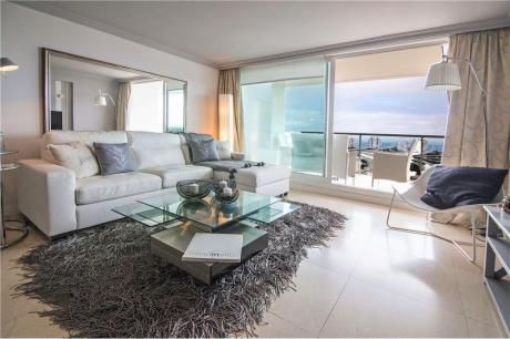 Apartamento En Alquiler Piso Alto Luxury Torre Yoo