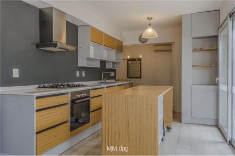 Oportunidad En Pleno Malvin. Casa En Padrón único.
