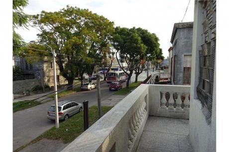 Casa De Altos Tres Dormitorios