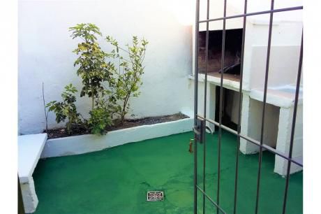 Casa 2 Dormitorios Con Patio Buceo Sur