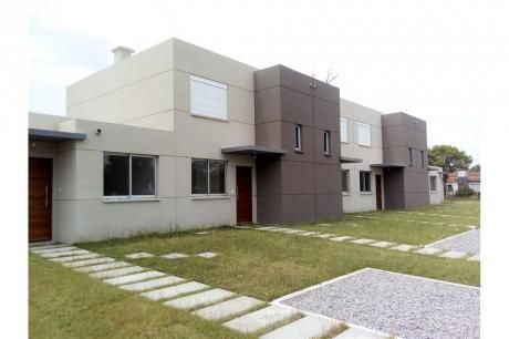 Casa A Estrenar 3 Dormitorios Lagomar Sur