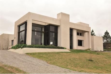 Casa De Diseño En Carmel