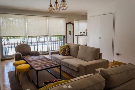 Moderno Penthouse En Pocitos A Metros De La Rambla