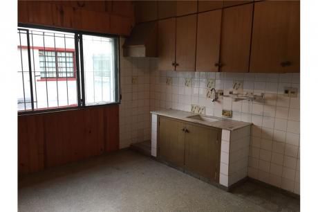 Funcional Apartamento Tipo Casa En Alquiler