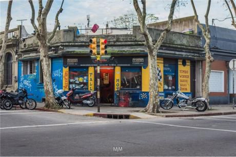 Venta De Local En Tres Cruces Con Renta