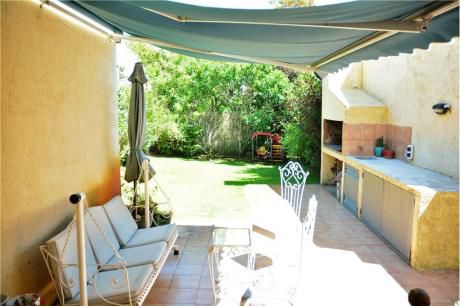 Venta Casa Primera Línea Rambla Lomas De Solymar