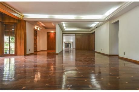 Suntuosa Residencia En Carrasco - Vea Tour Virtual