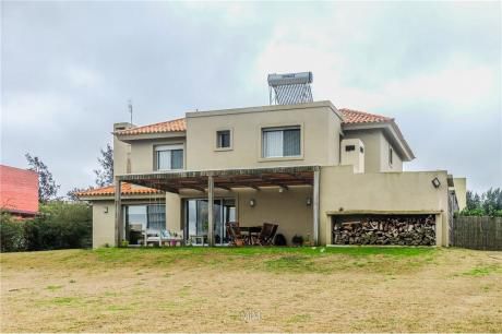 Casa En Alquiler En Altos De La Tahona